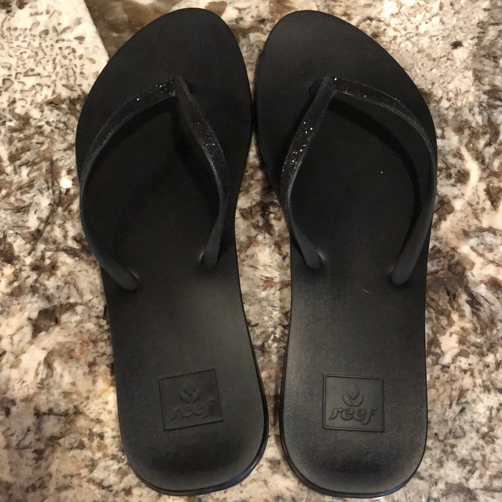 EUC Reef glitter flip flops women 8-9
